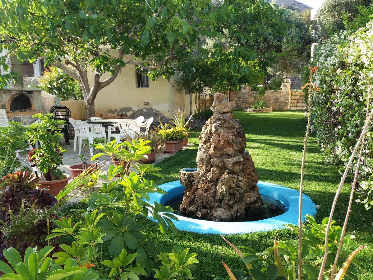 San Georgio Hotel Tsoútsouros エクステリア 写真